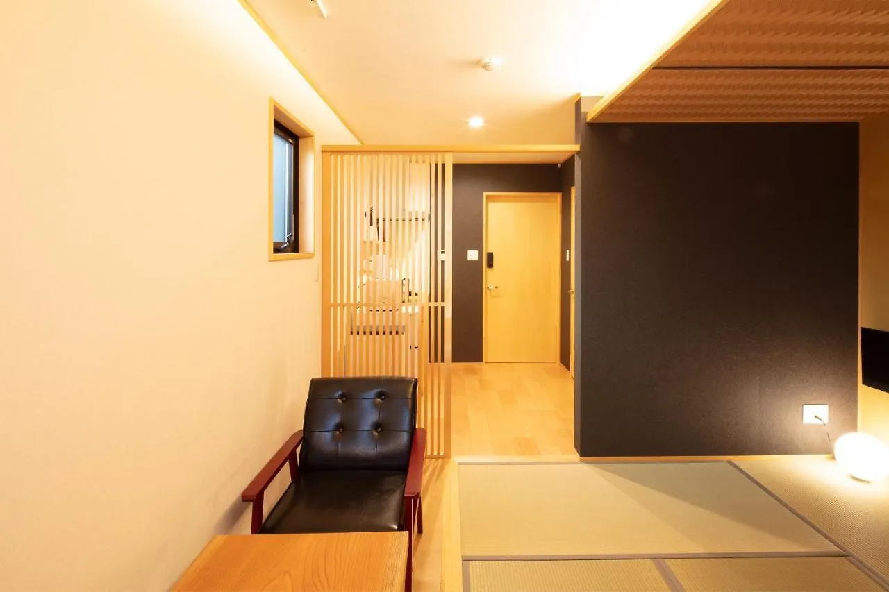 カモンイン 東寺道 Kioto Apartament